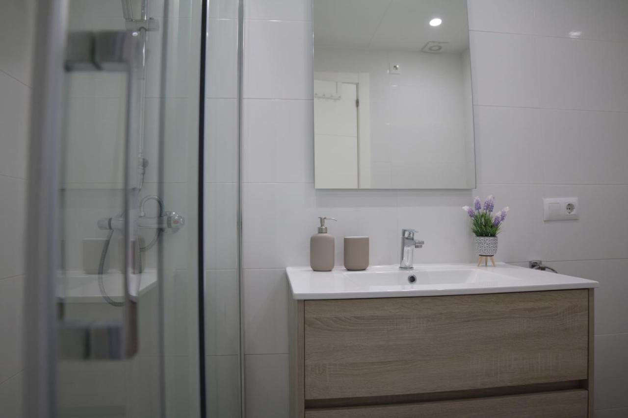 ז'ירונה Modern Apartament Al Costat Del Parc De La Devesa מראה חיצוני תמונה